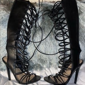 Shoedazzle. Size 7. Heeled gladiator boots